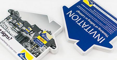 Volantino sagomato a forma di casa